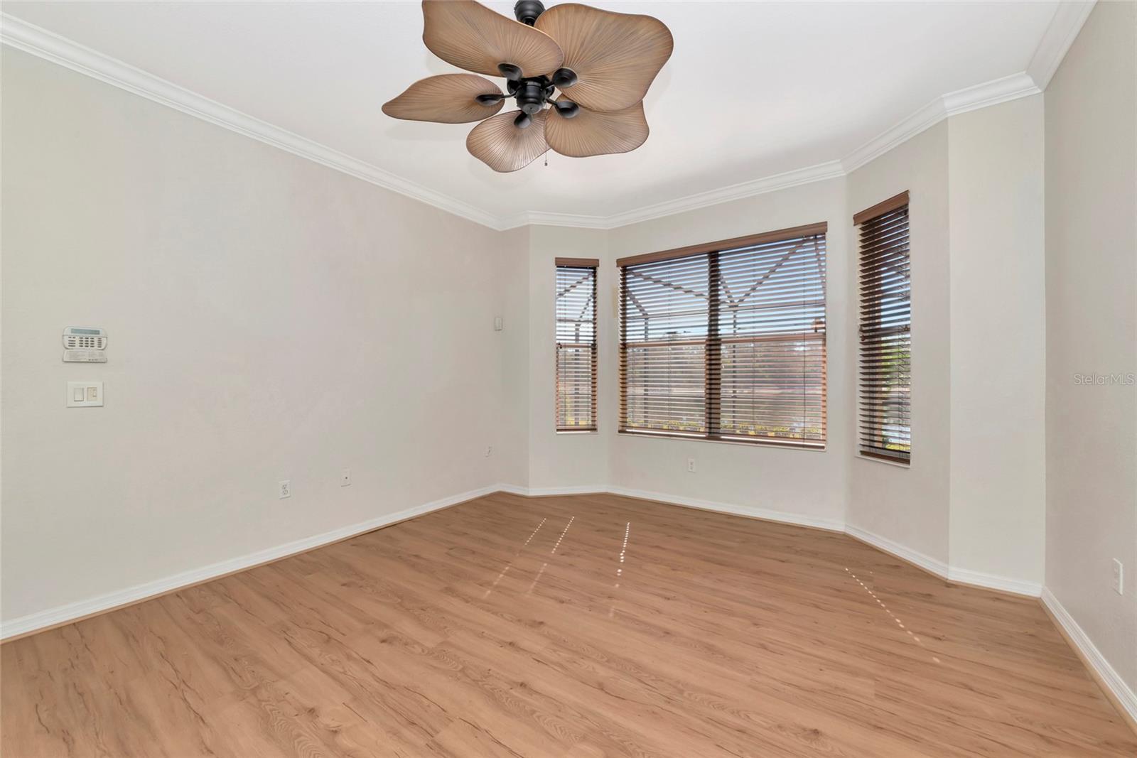 223 RIVER ENCLAVE CT