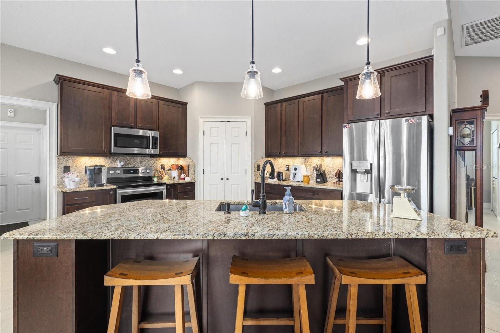 731 ELDORADO DR