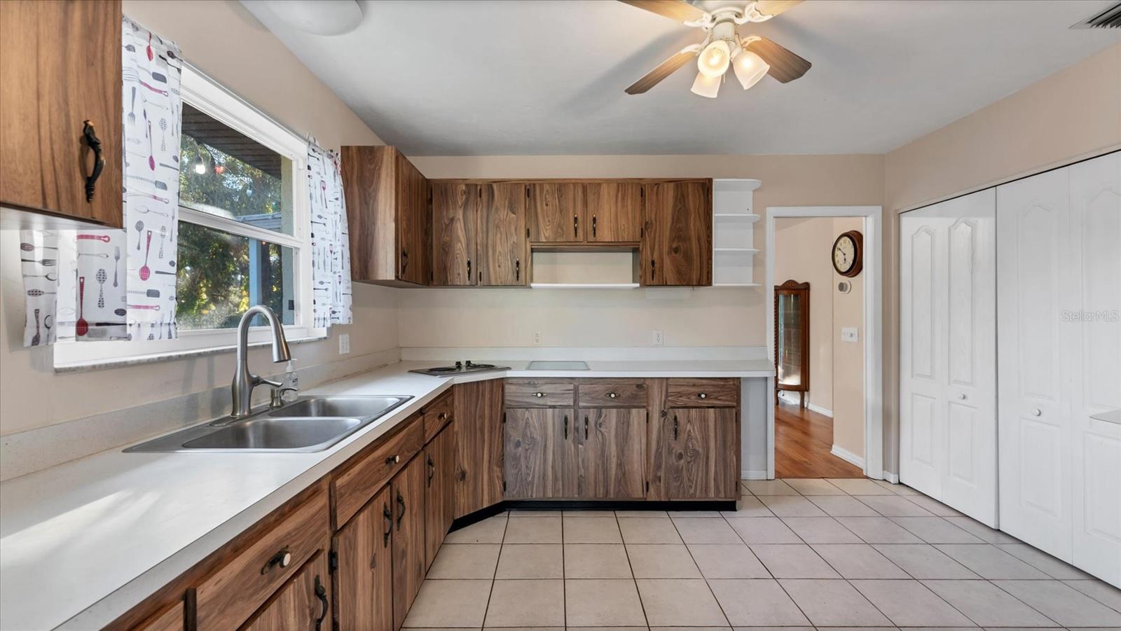 5237 TURTLE CREEK LN