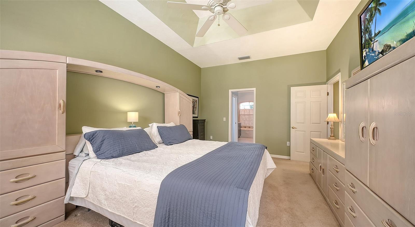 5566 MAGNOLIA TREE TER