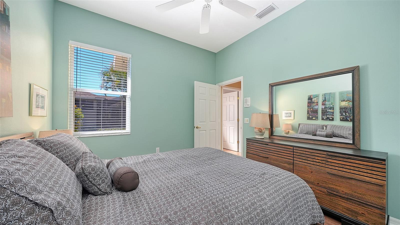 5566 MAGNOLIA TREE TER