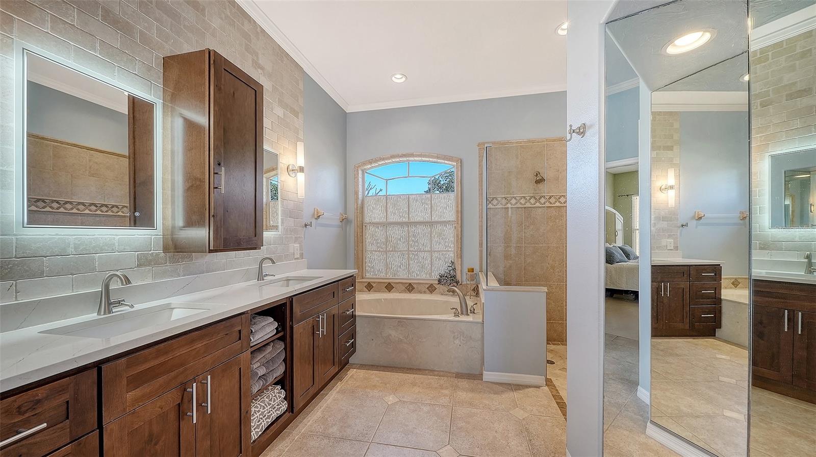 5566 MAGNOLIA TREE TER