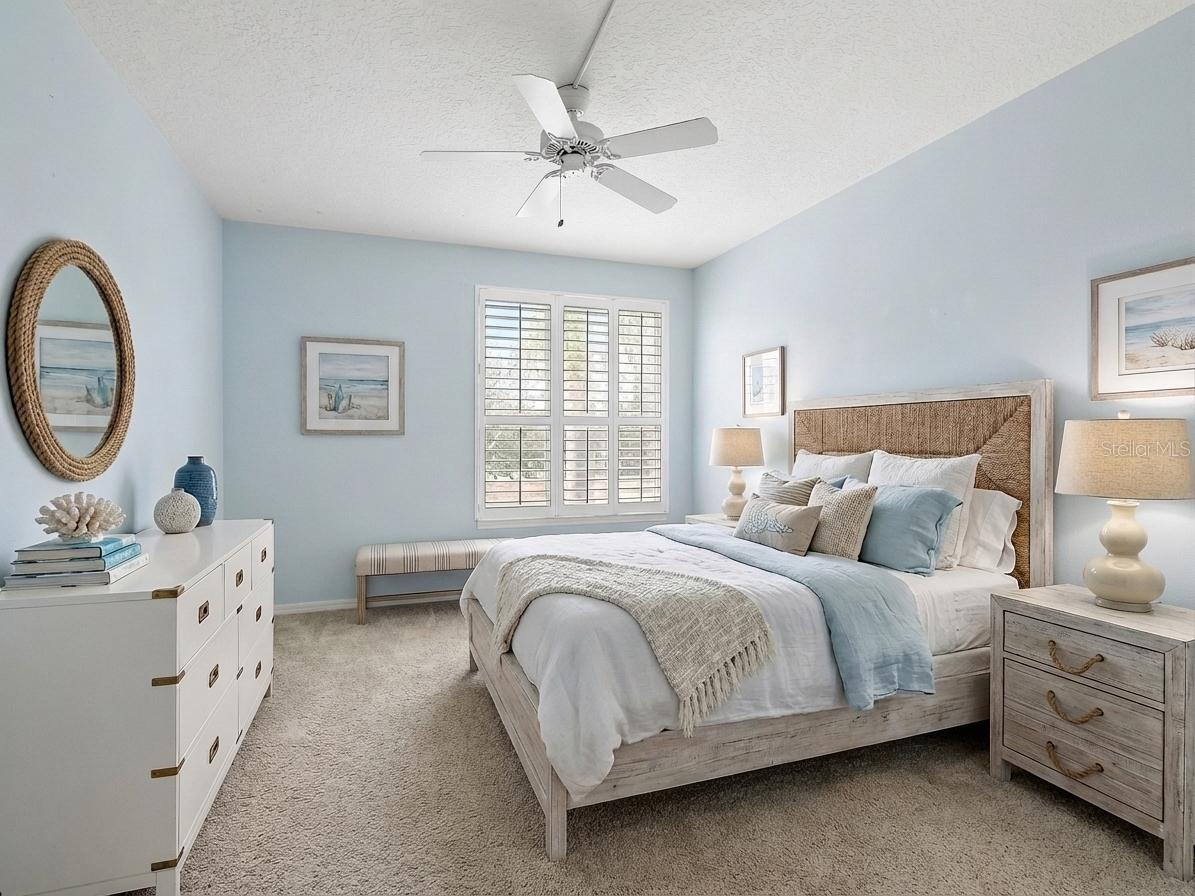 5420 EAGLES POINT CIR #106