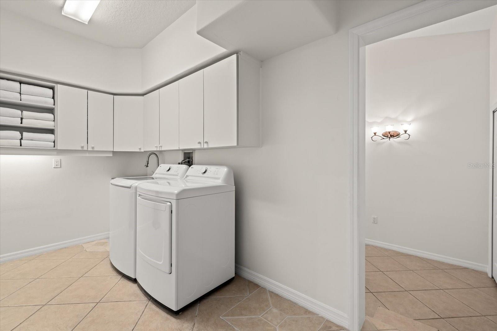 6916 RIVERSEDGE STREET CIR