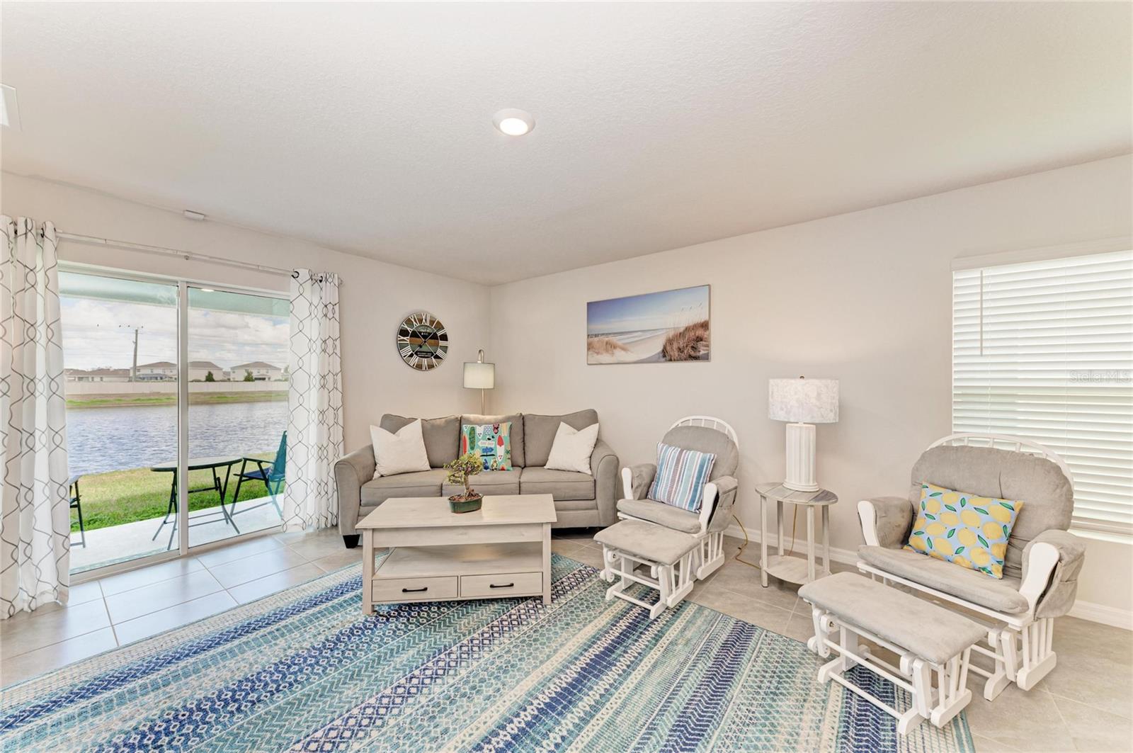 3915 DIRECT GREEN PL