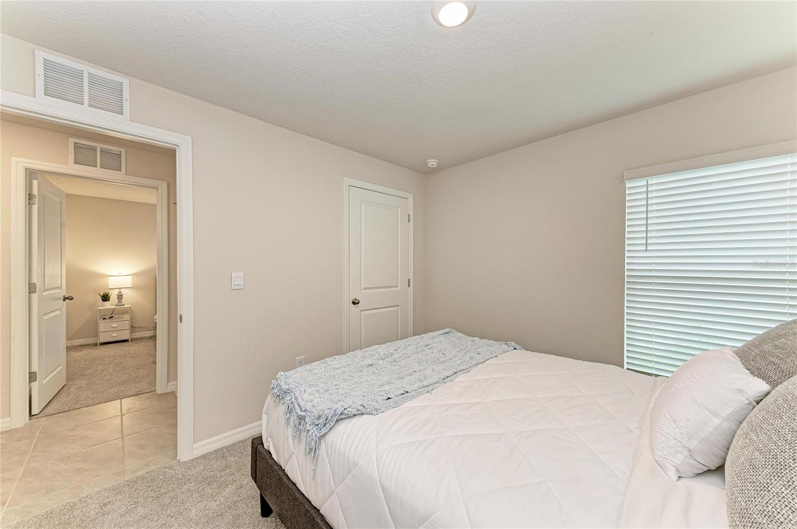 3915 DIRECT GREEN PL