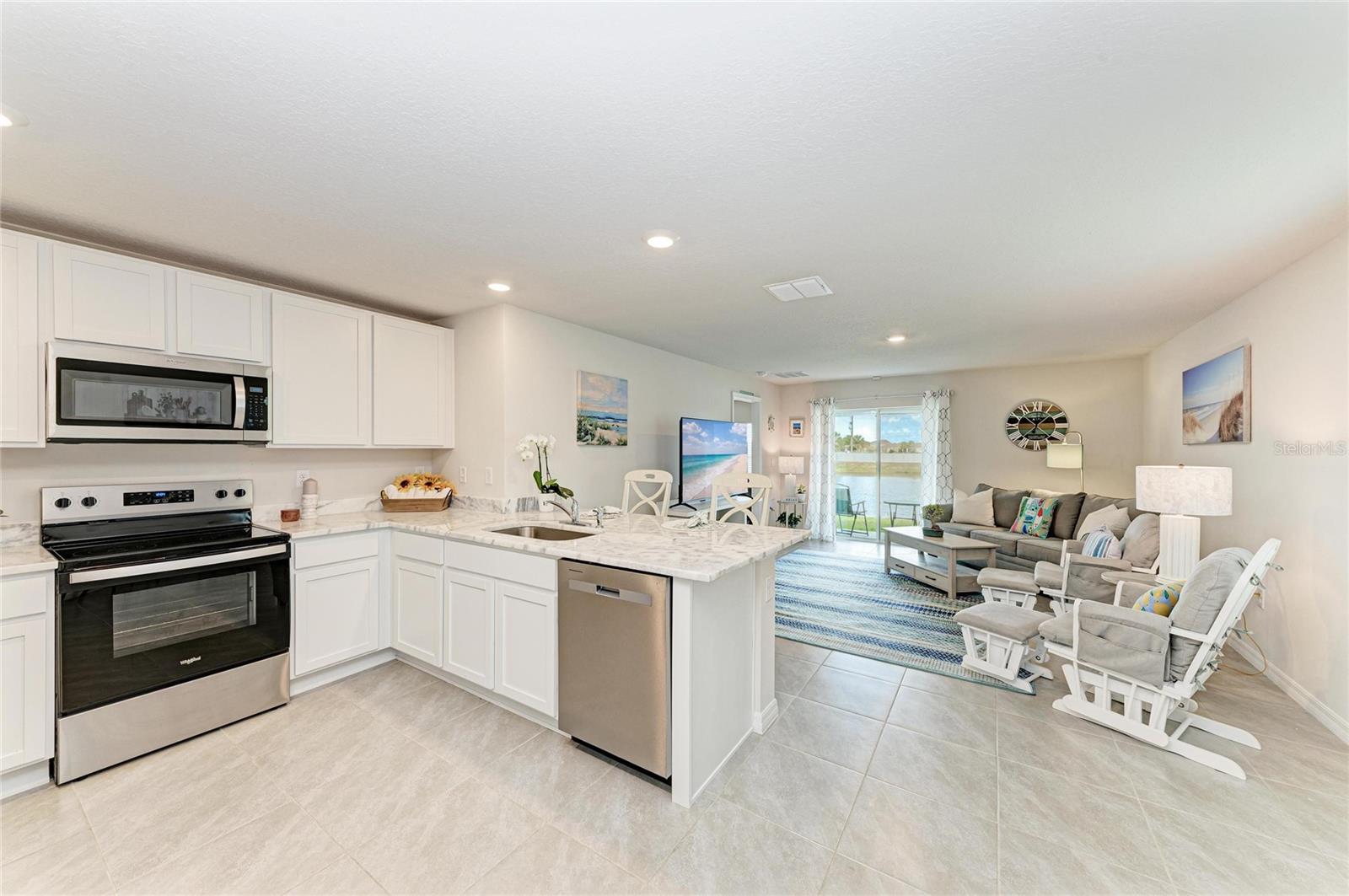 3915 DIRECT GREEN PL