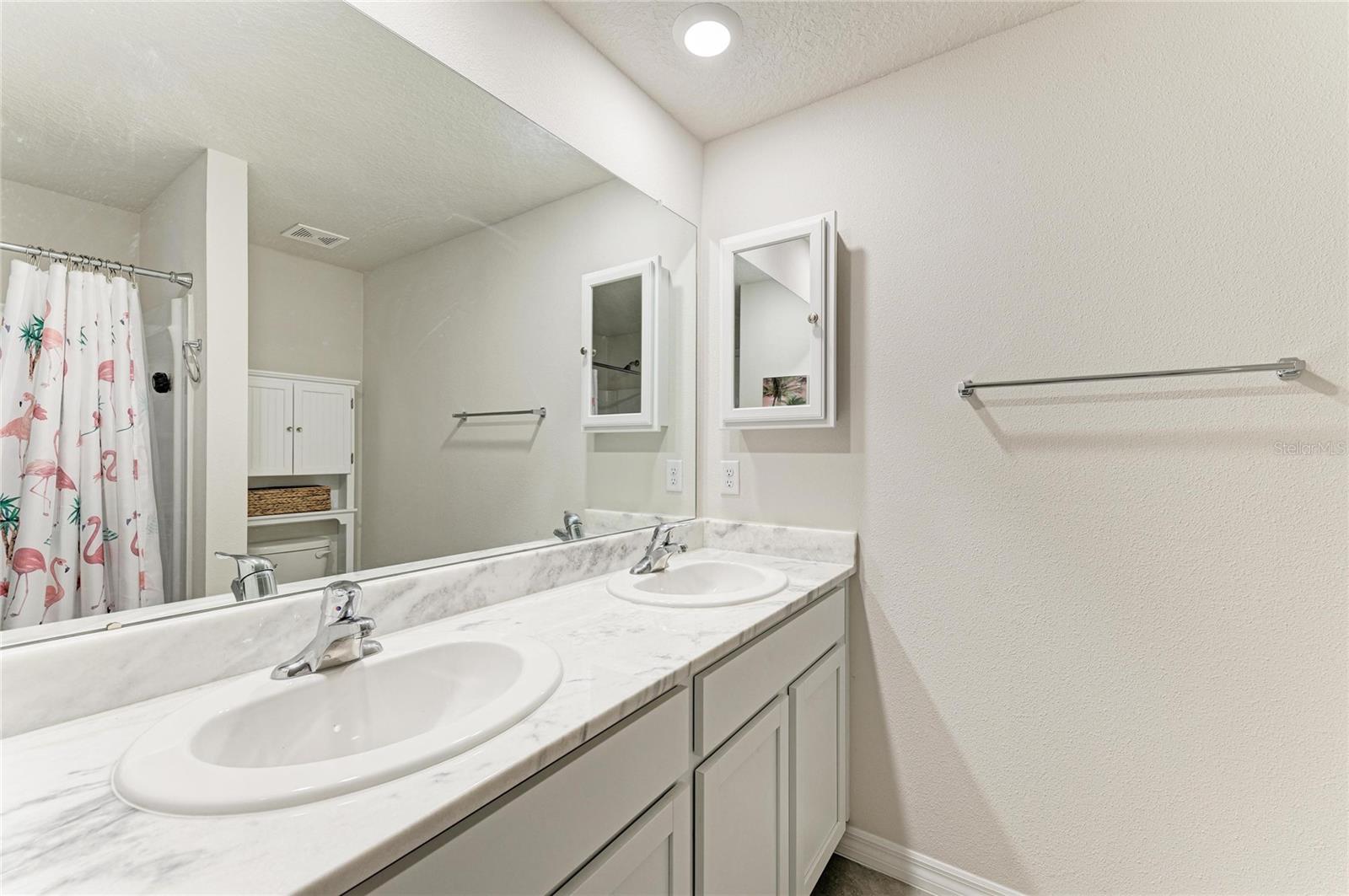 3915 DIRECT GREEN PL