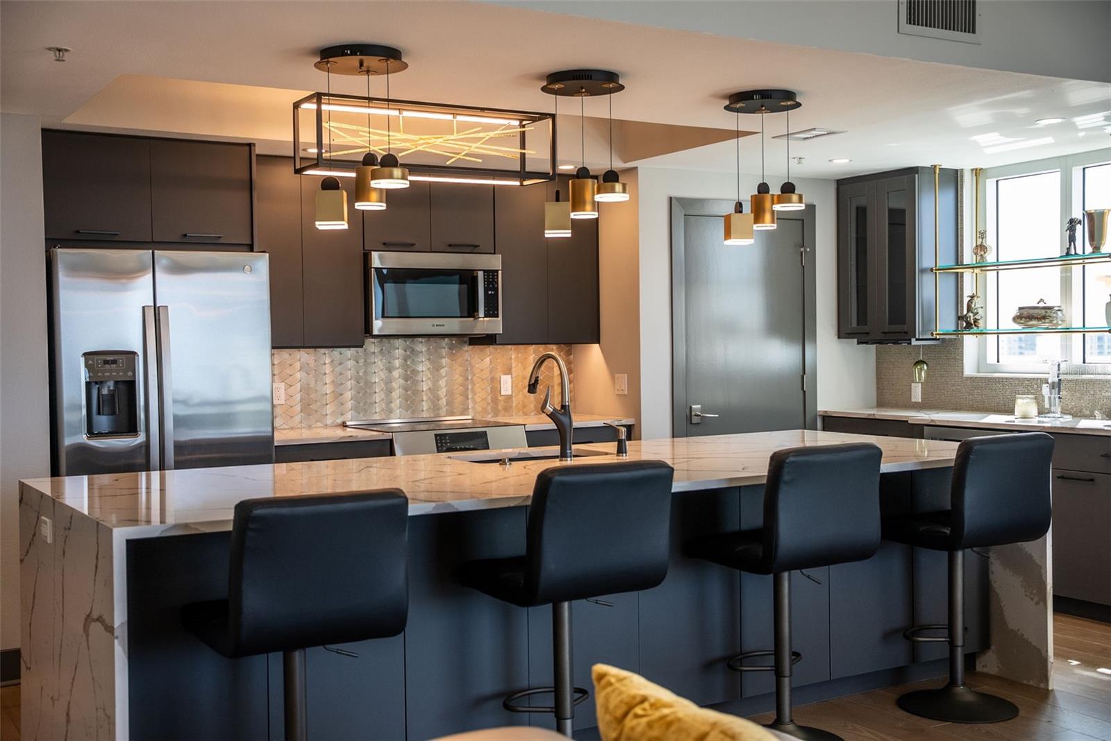 800 N TAMIAMI TRL #1217