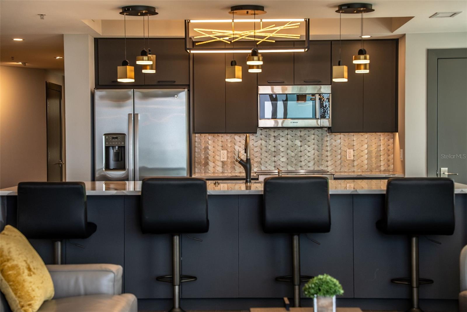 800 N TAMIAMI TRL #1217