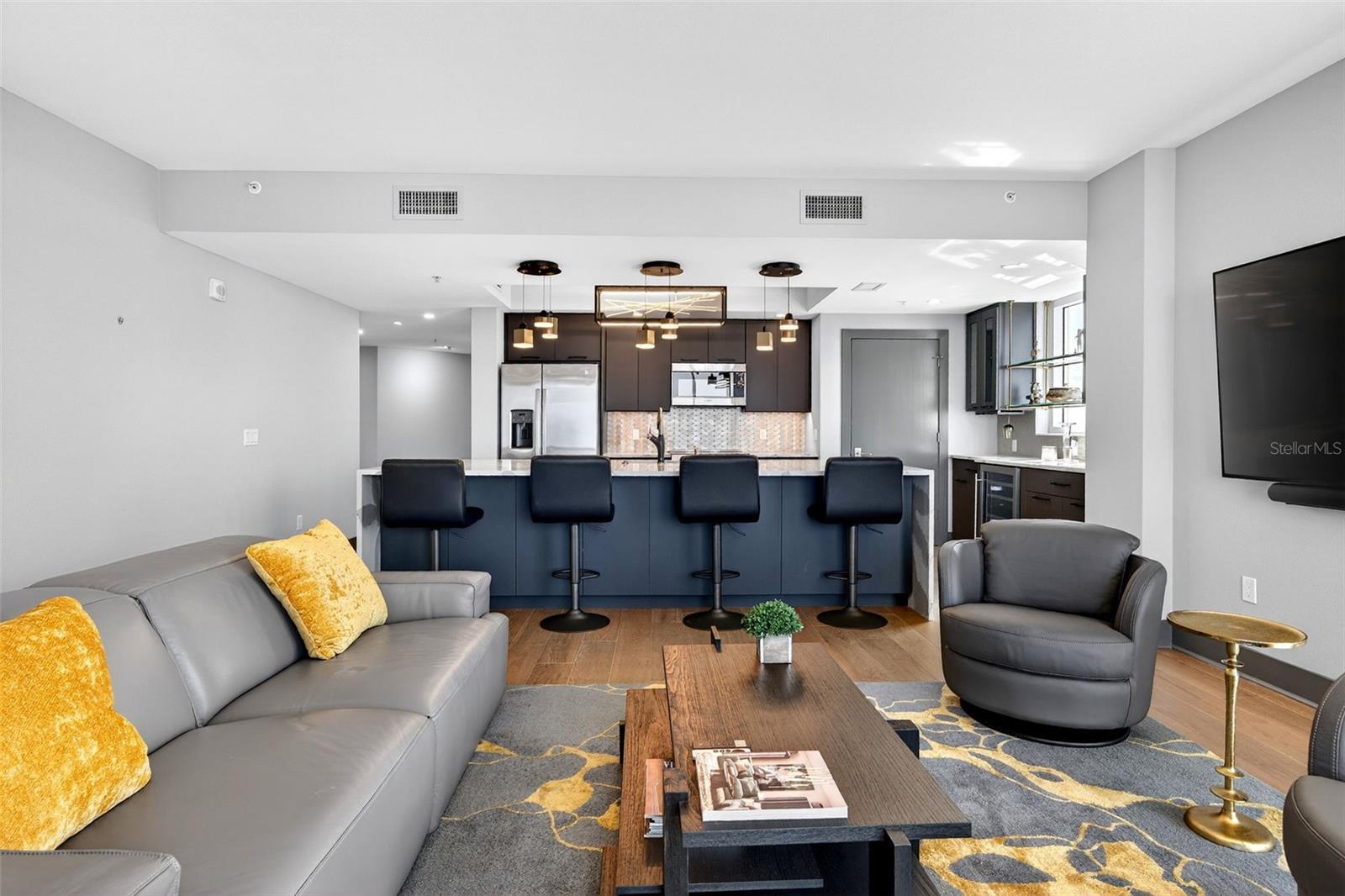 800 N TAMIAMI TRL #1217