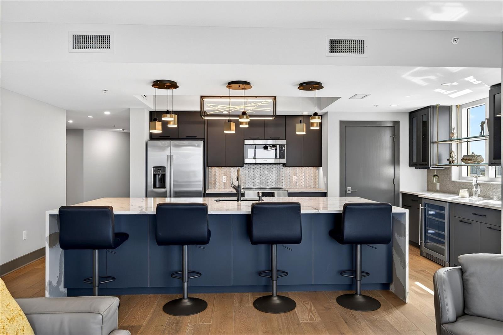 800 N TAMIAMI TRL #1217