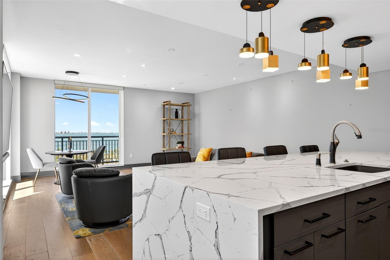 800 N TAMIAMI TRL #1217