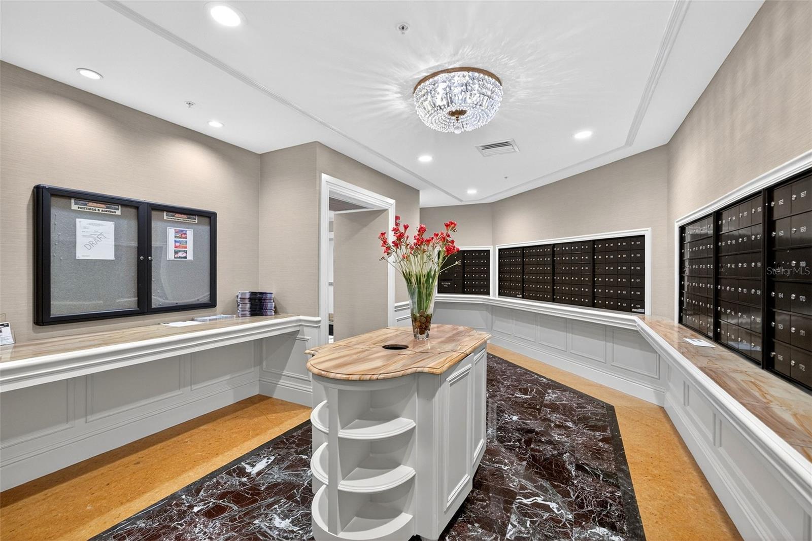 800 N TAMIAMI TRL #1217