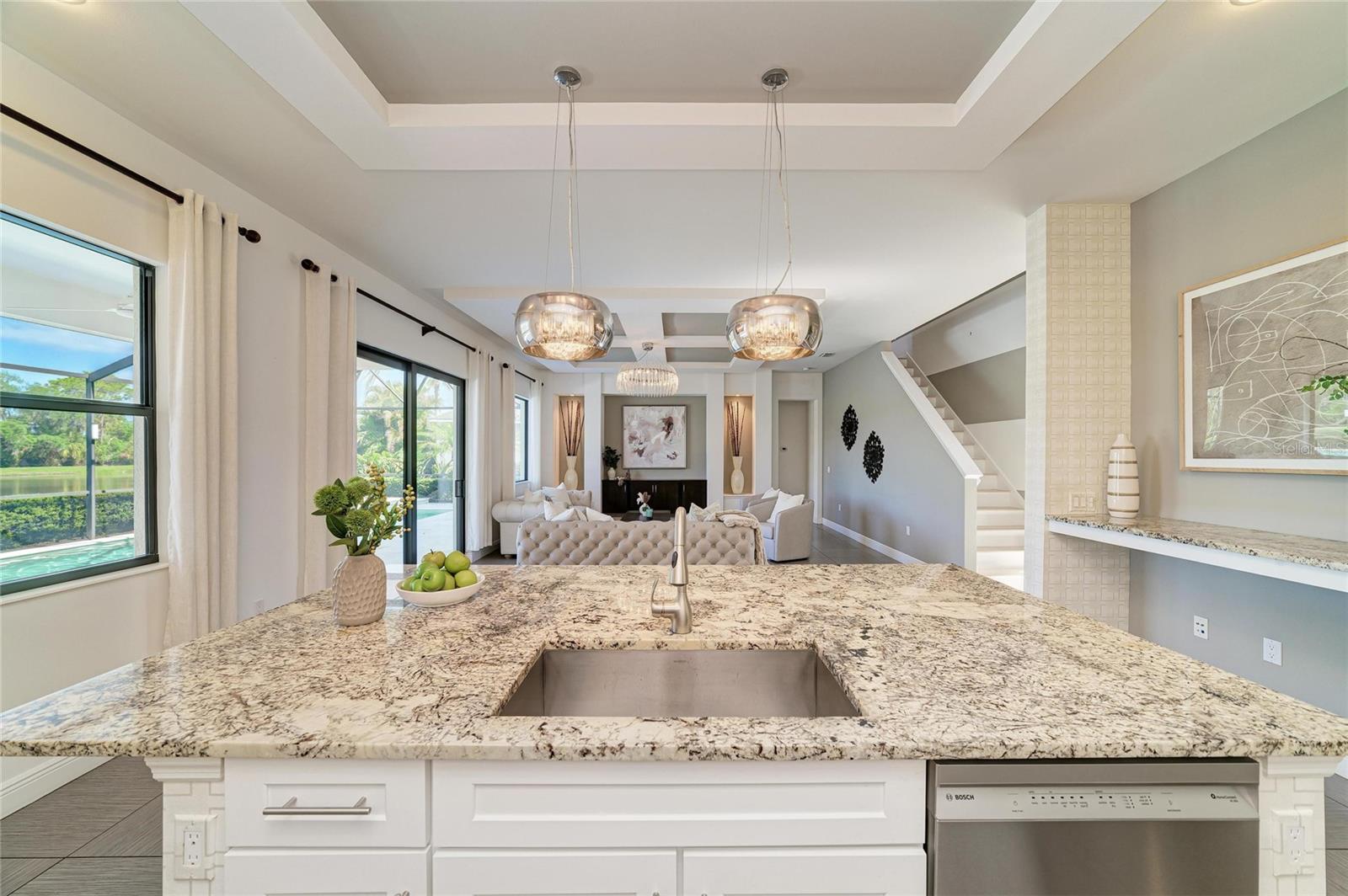 826 HONEYFLOWER LOOP