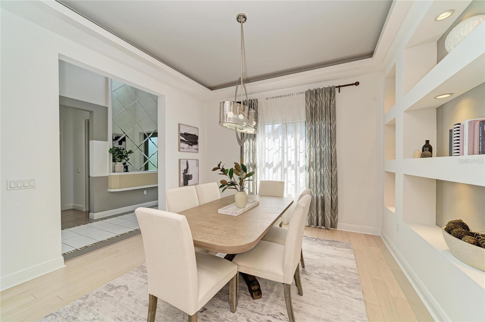 826 HONEYFLOWER LOOP