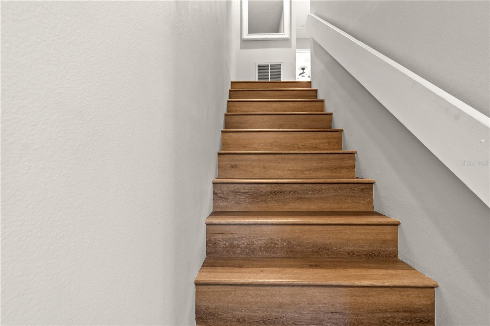 1752 STICKNEY POINT RD #102