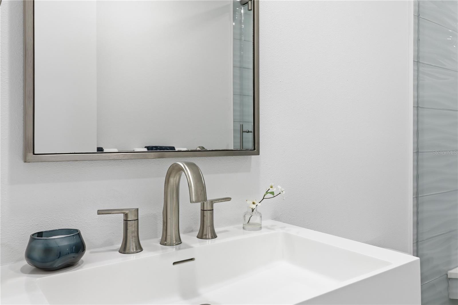 226 GOLDEN GATE PT #34