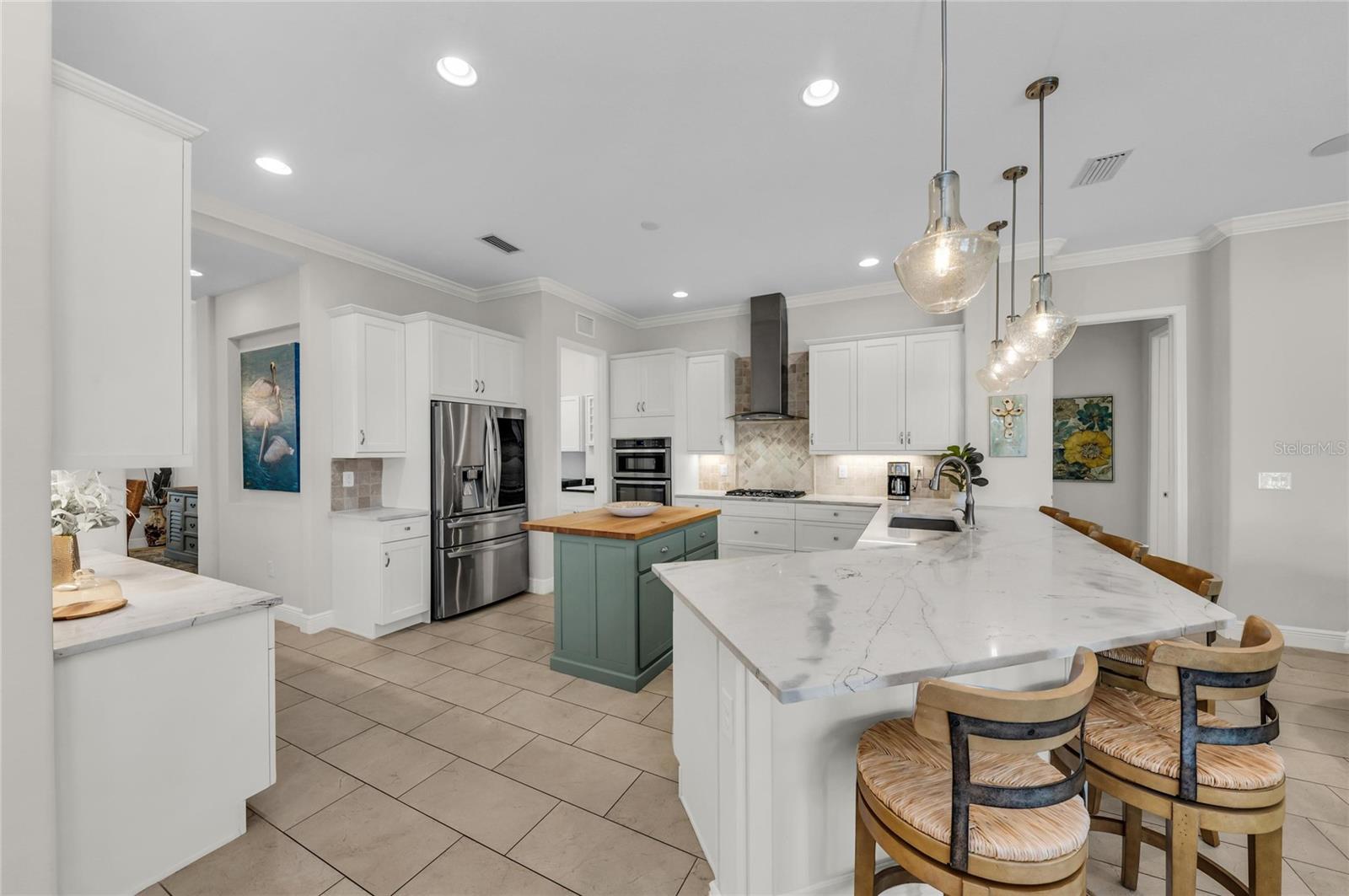 6224 SIGNATURE POINTE LN