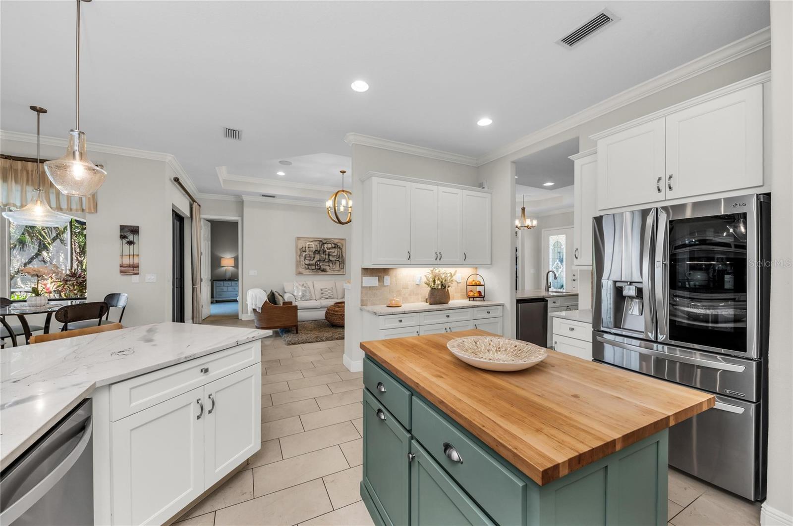 6224 SIGNATURE POINTE LN