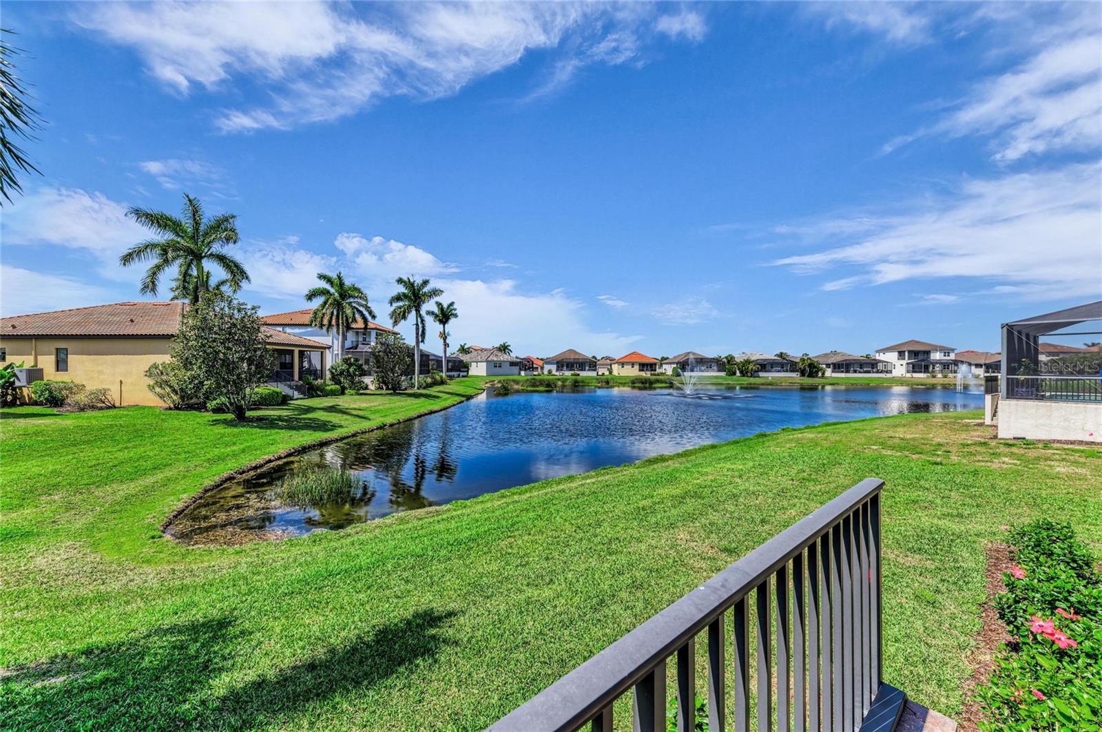 6224 SIGNATURE POINTE LN