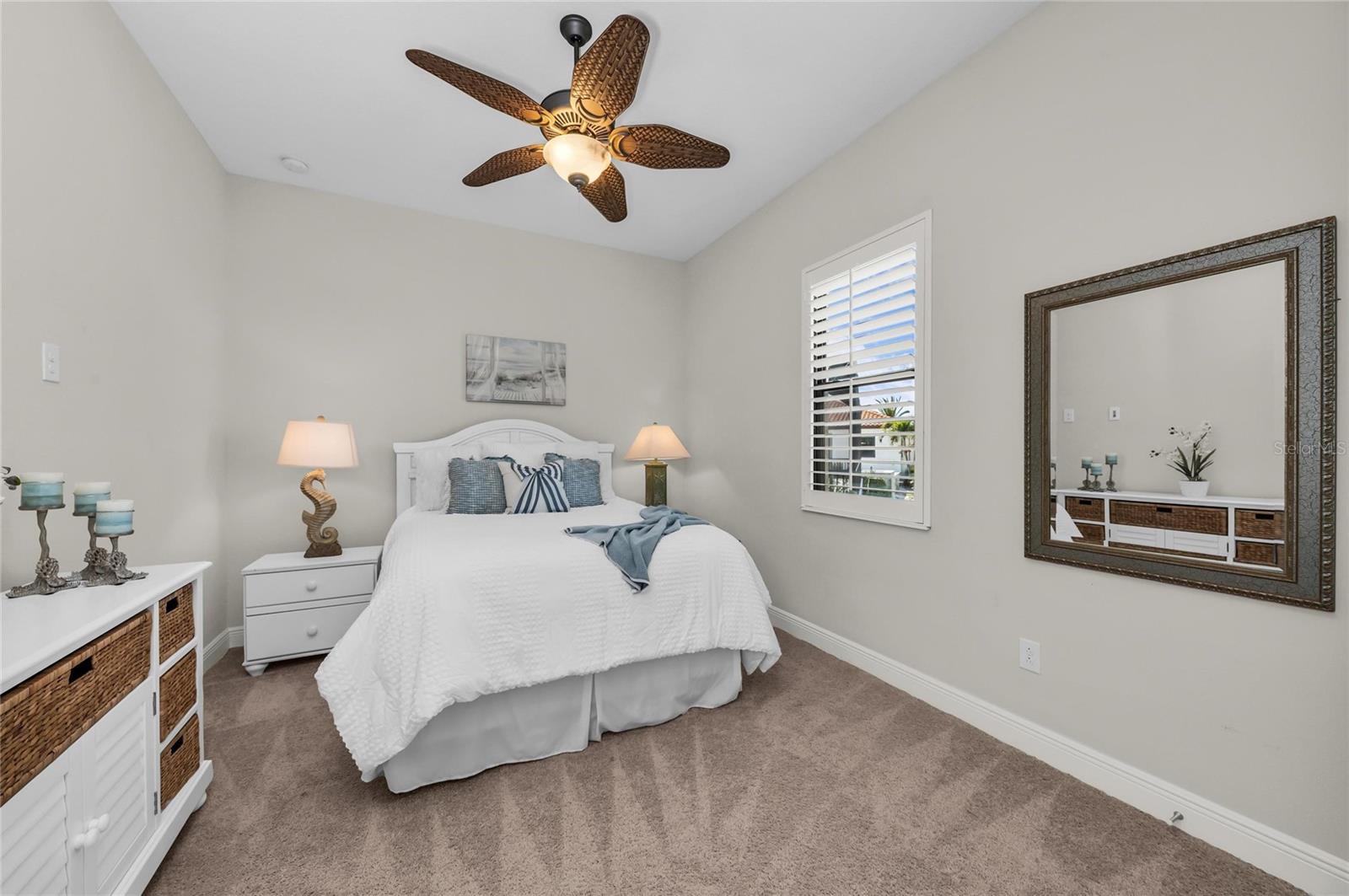 6224 SIGNATURE POINTE LN