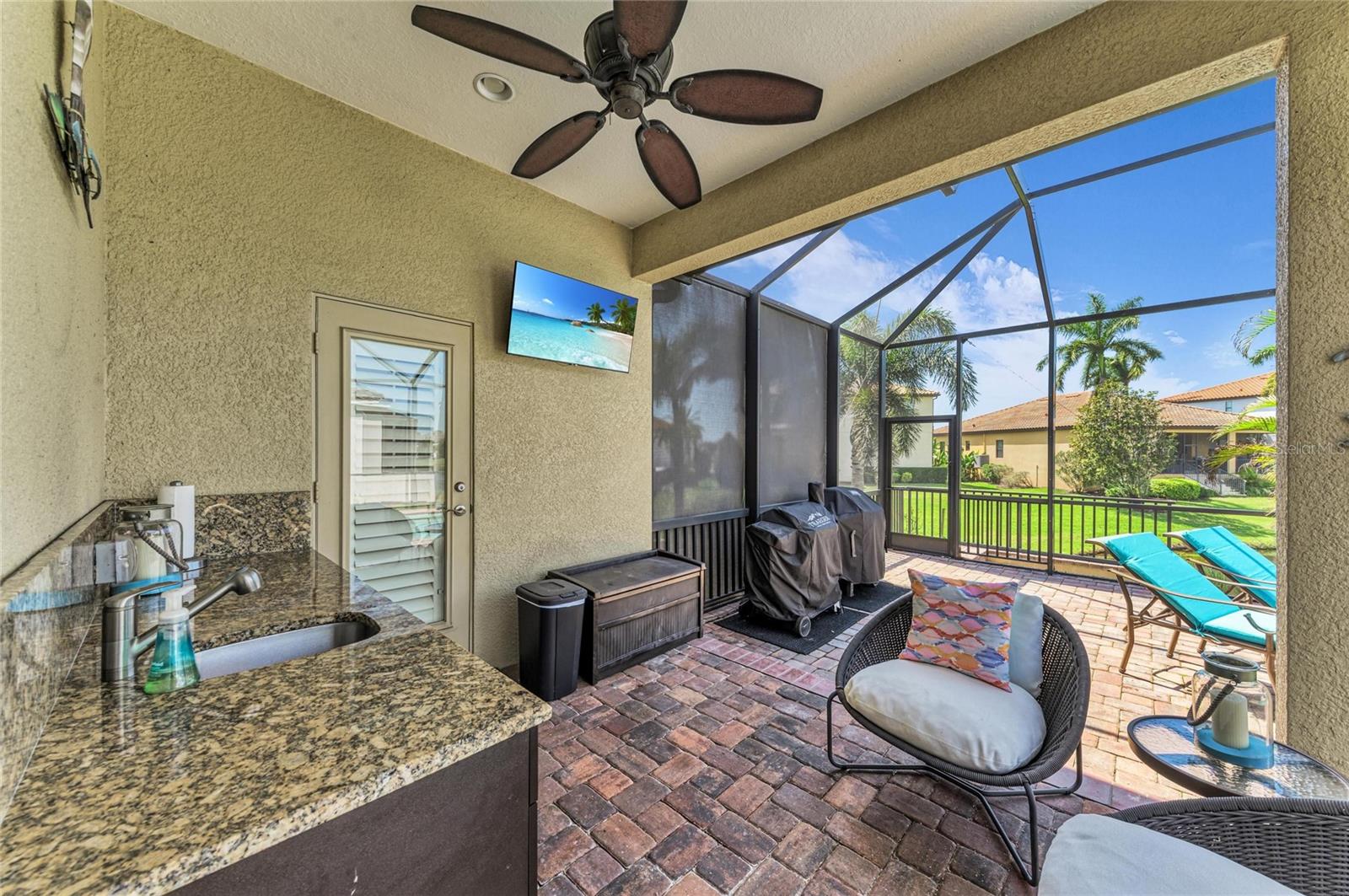 6224 SIGNATURE POINTE LN