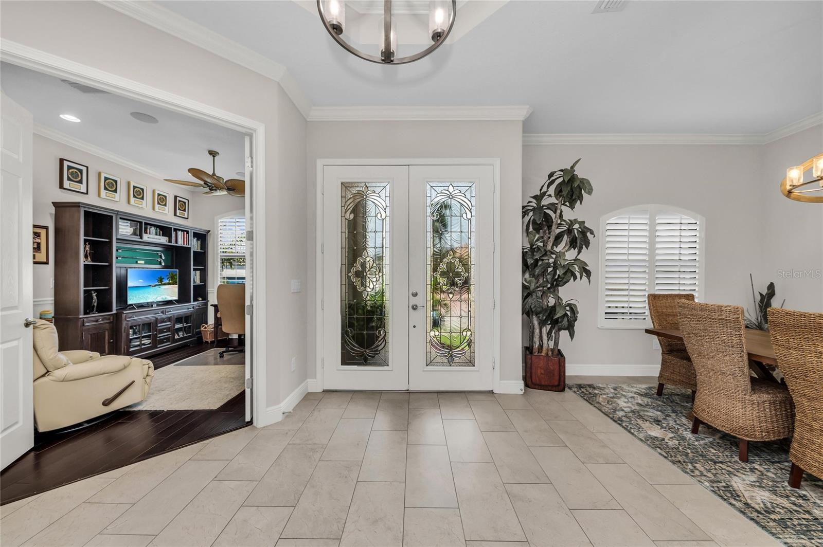 6224 SIGNATURE POINTE LN