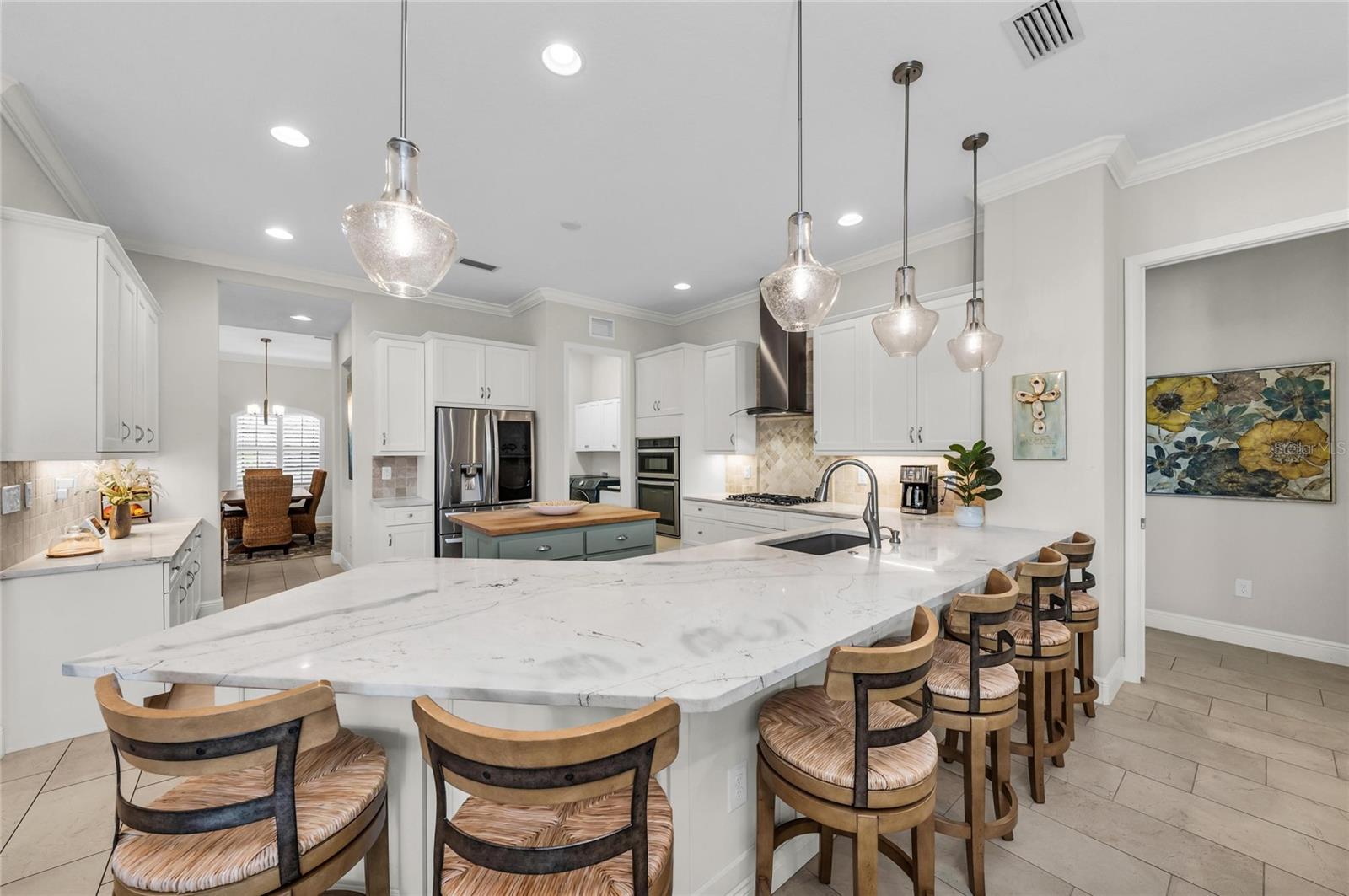 6224 SIGNATURE POINTE LN