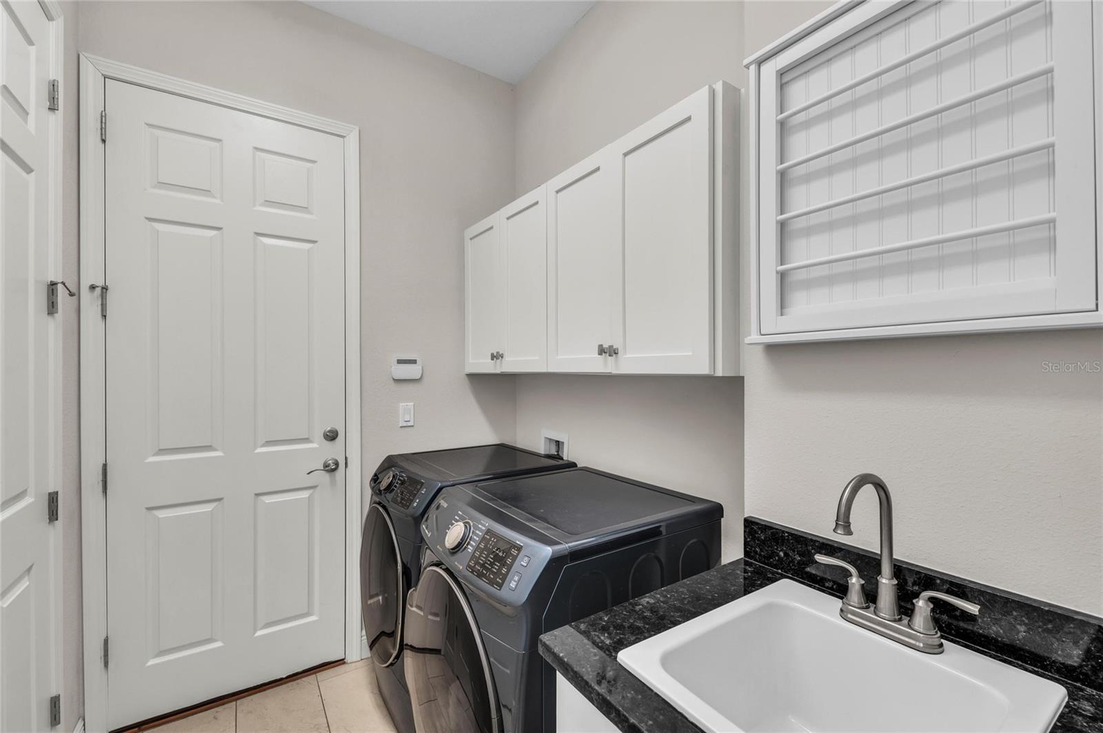 6224 SIGNATURE POINTE LN