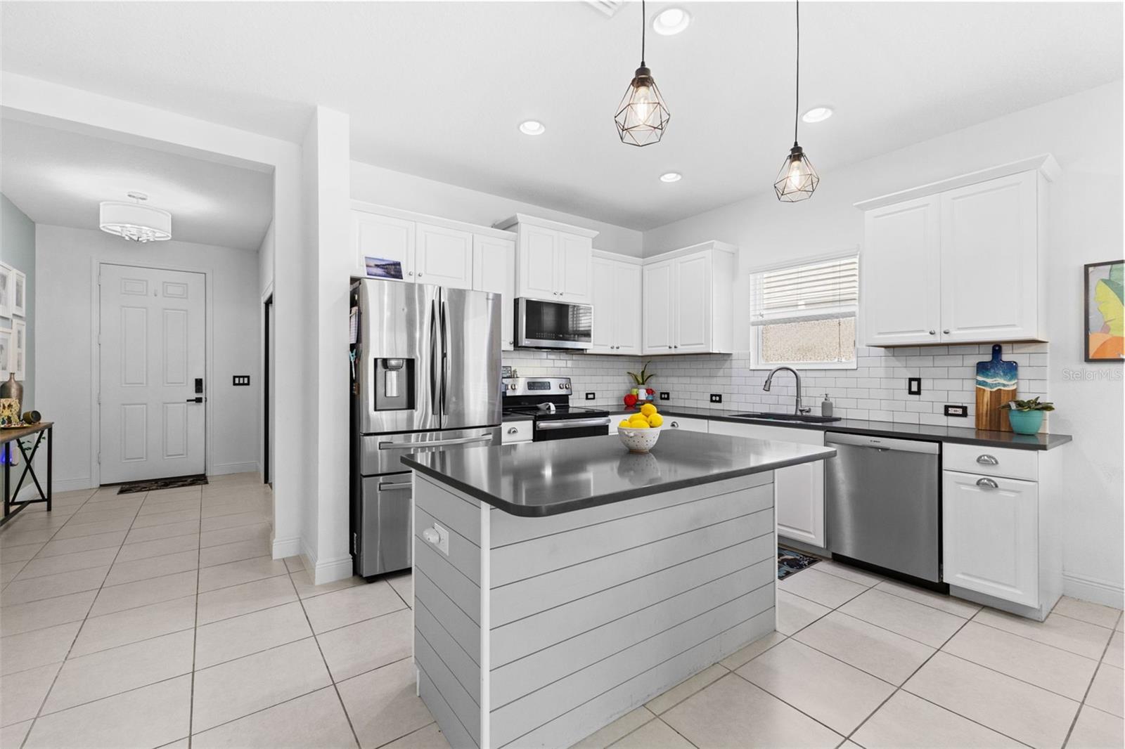 1316 THORNBURY DR