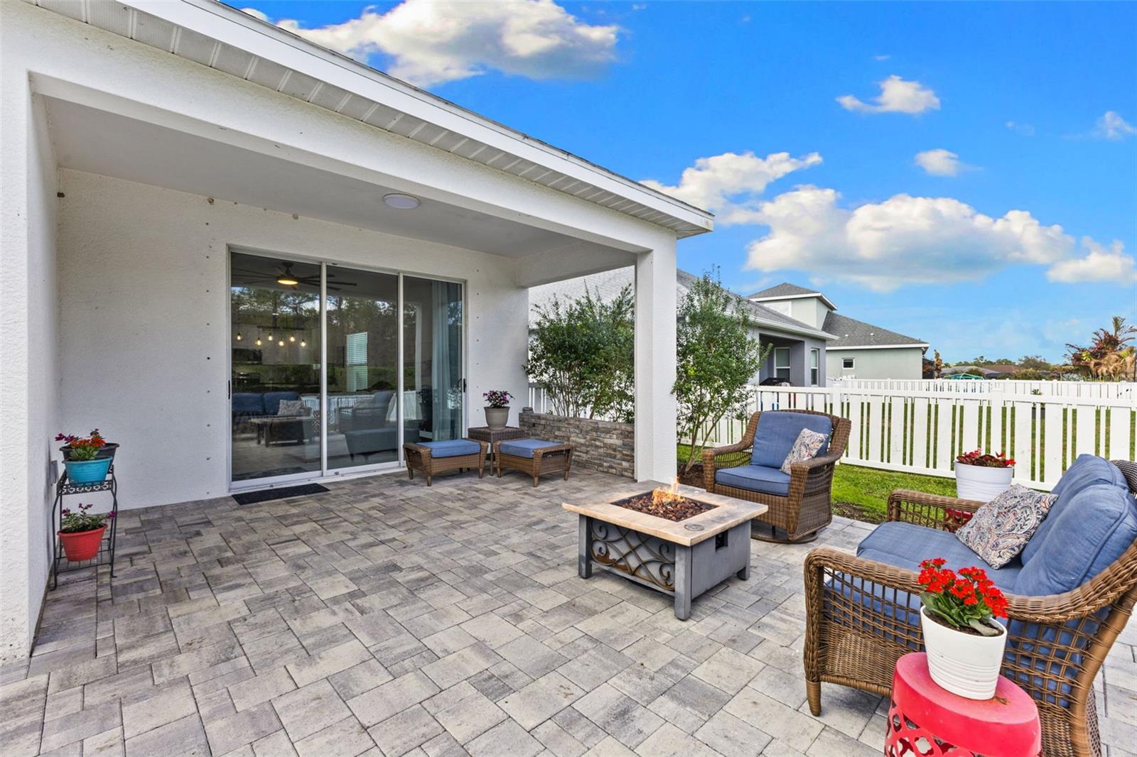 1316 THORNBURY DR