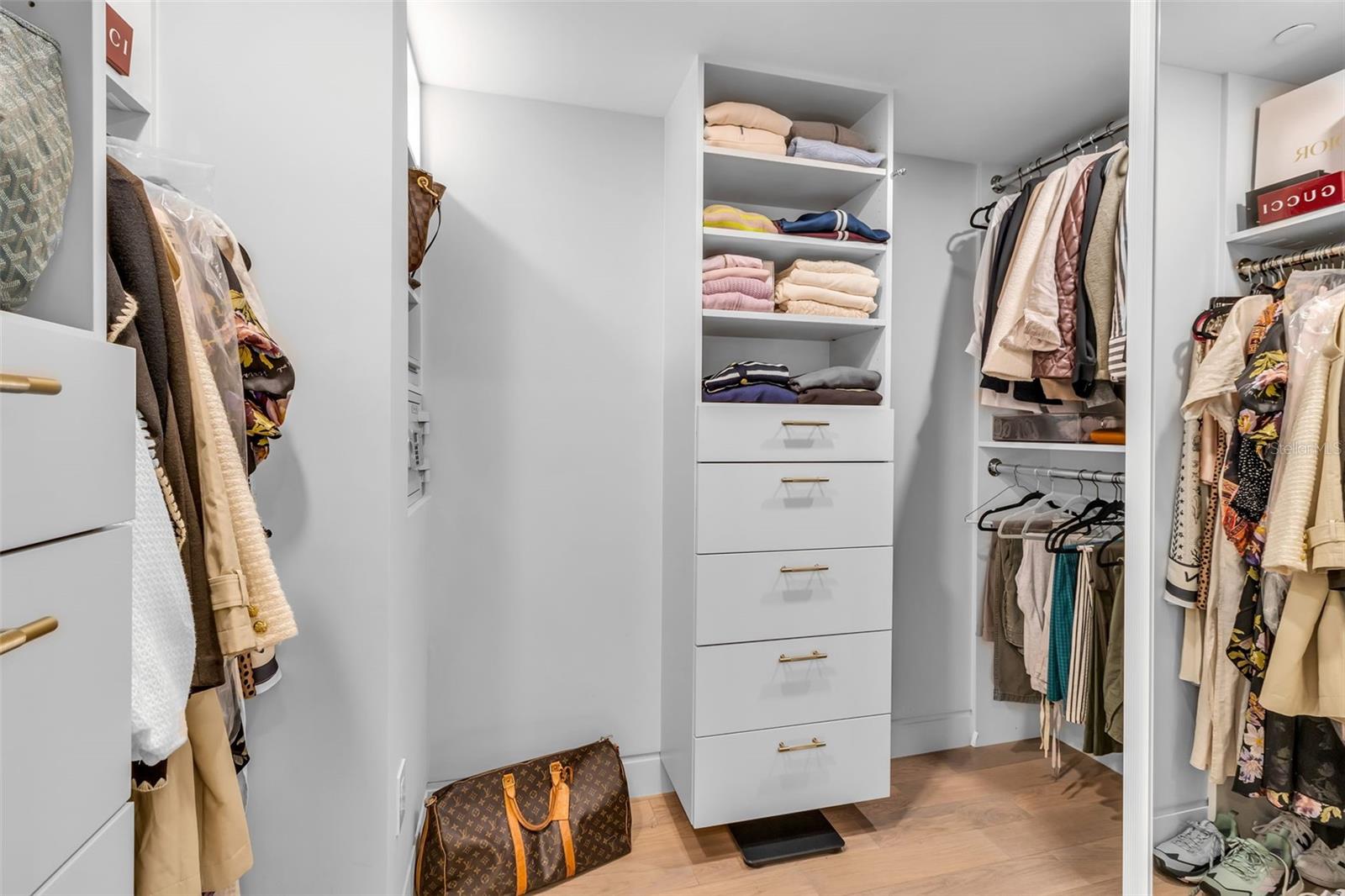 5740 MIDNIGHT PASS RD #403