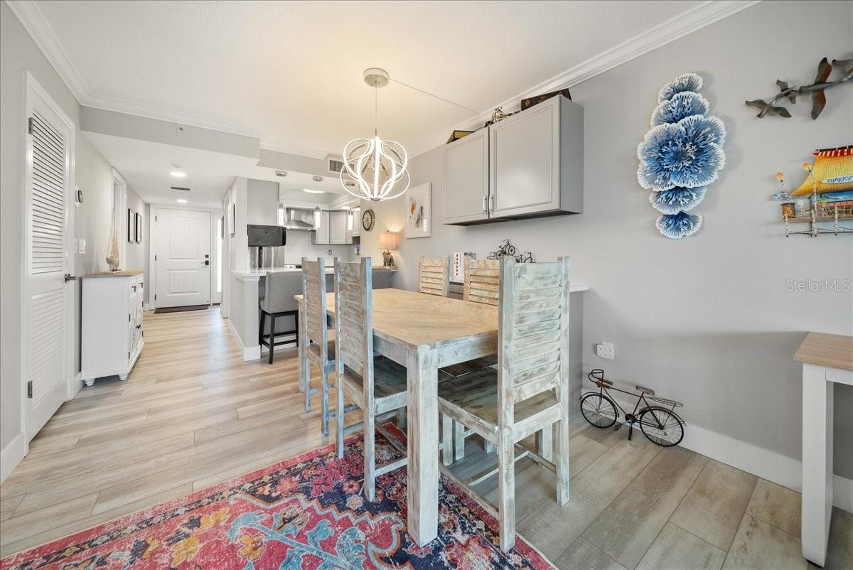 8750 MIDNIGHT PASS RD #501