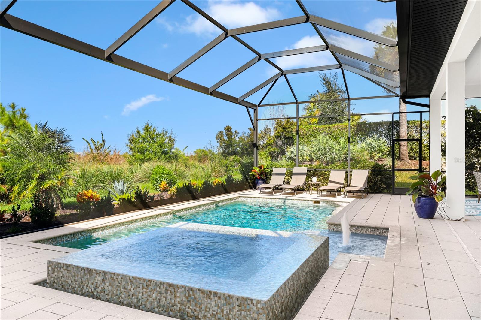 8232 SUMMER NIGHT RD