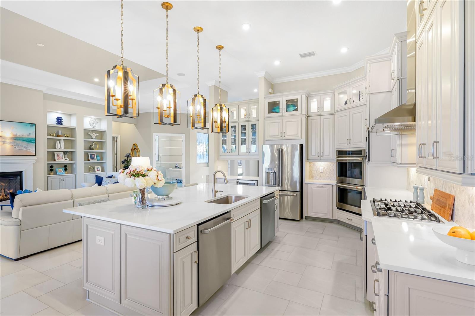 8232 SUMMER NIGHT RD