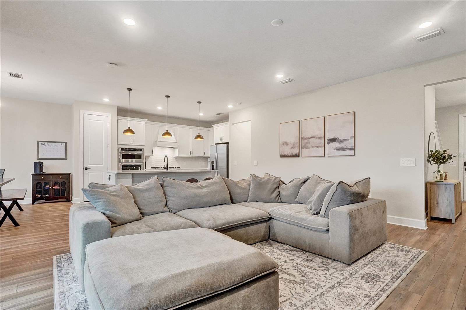 6304 WINDING PINE DR