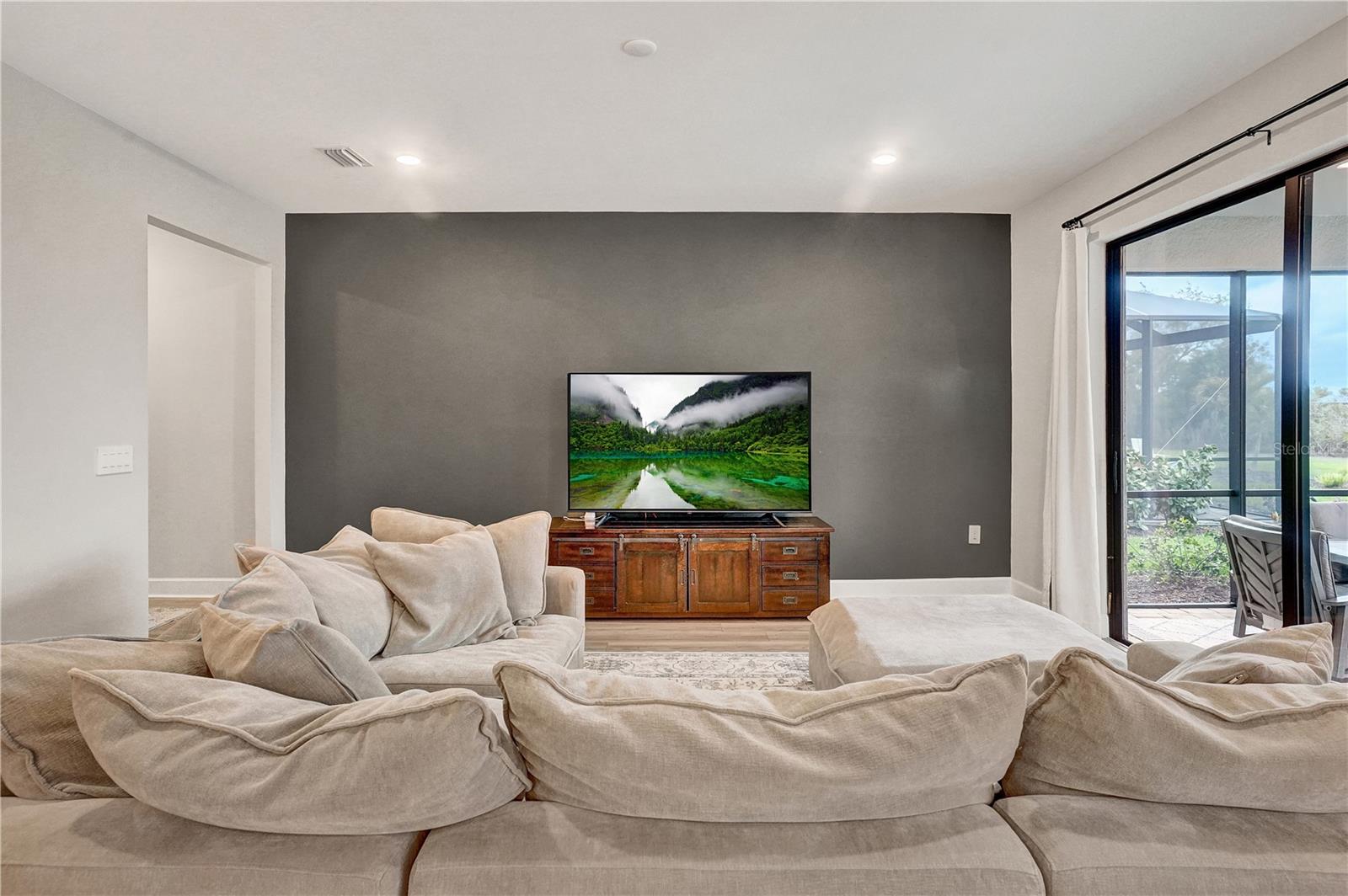 6304 WINDING PINE DR