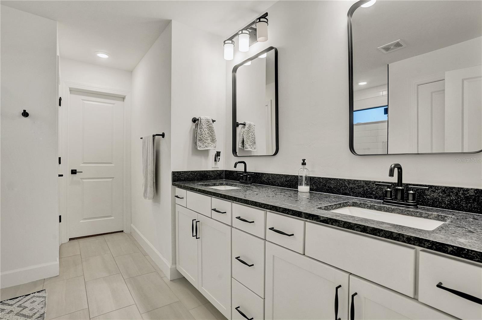 6304 WINDING PINE DR