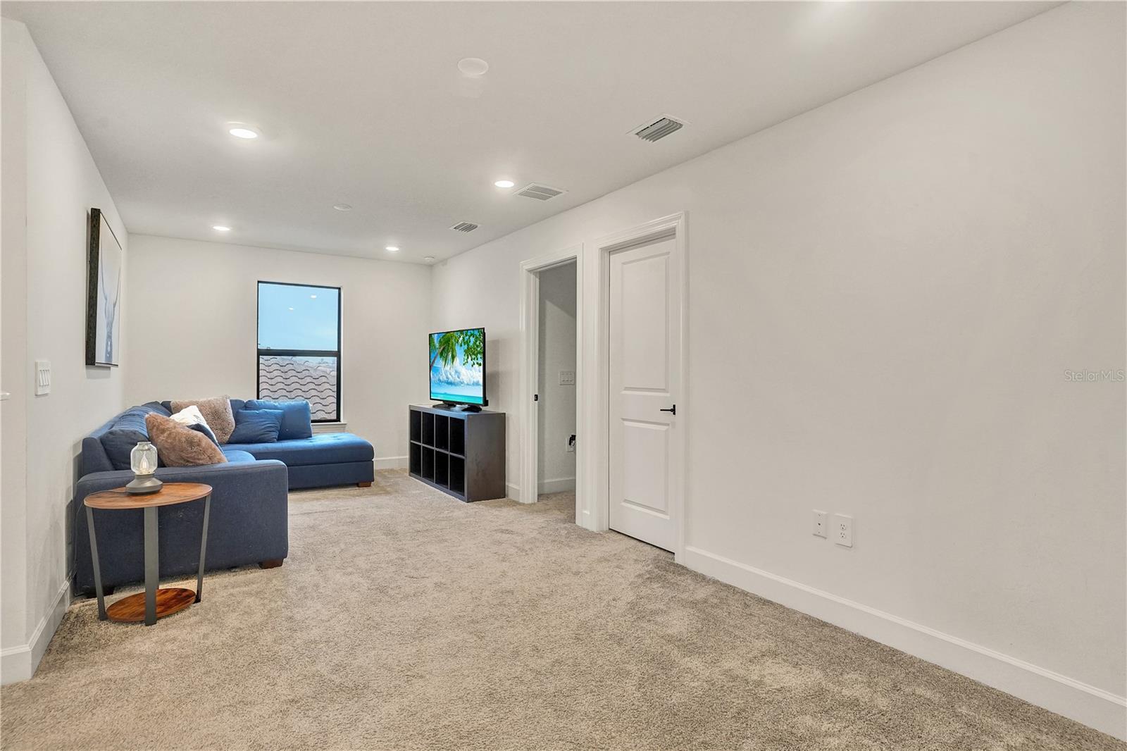 6304 WINDING PINE DR