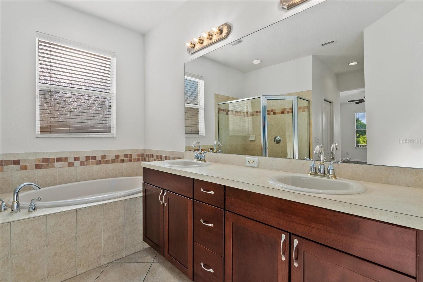 12808 HAMPTON HILL DR