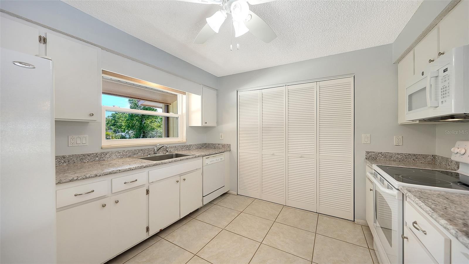 4458 NARRAGANSET TRL #93A