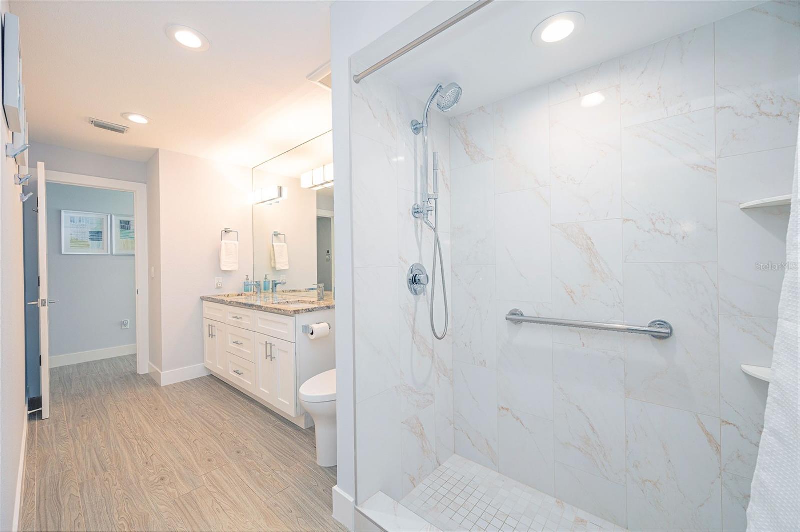 4450 DEER CREEK BLVD