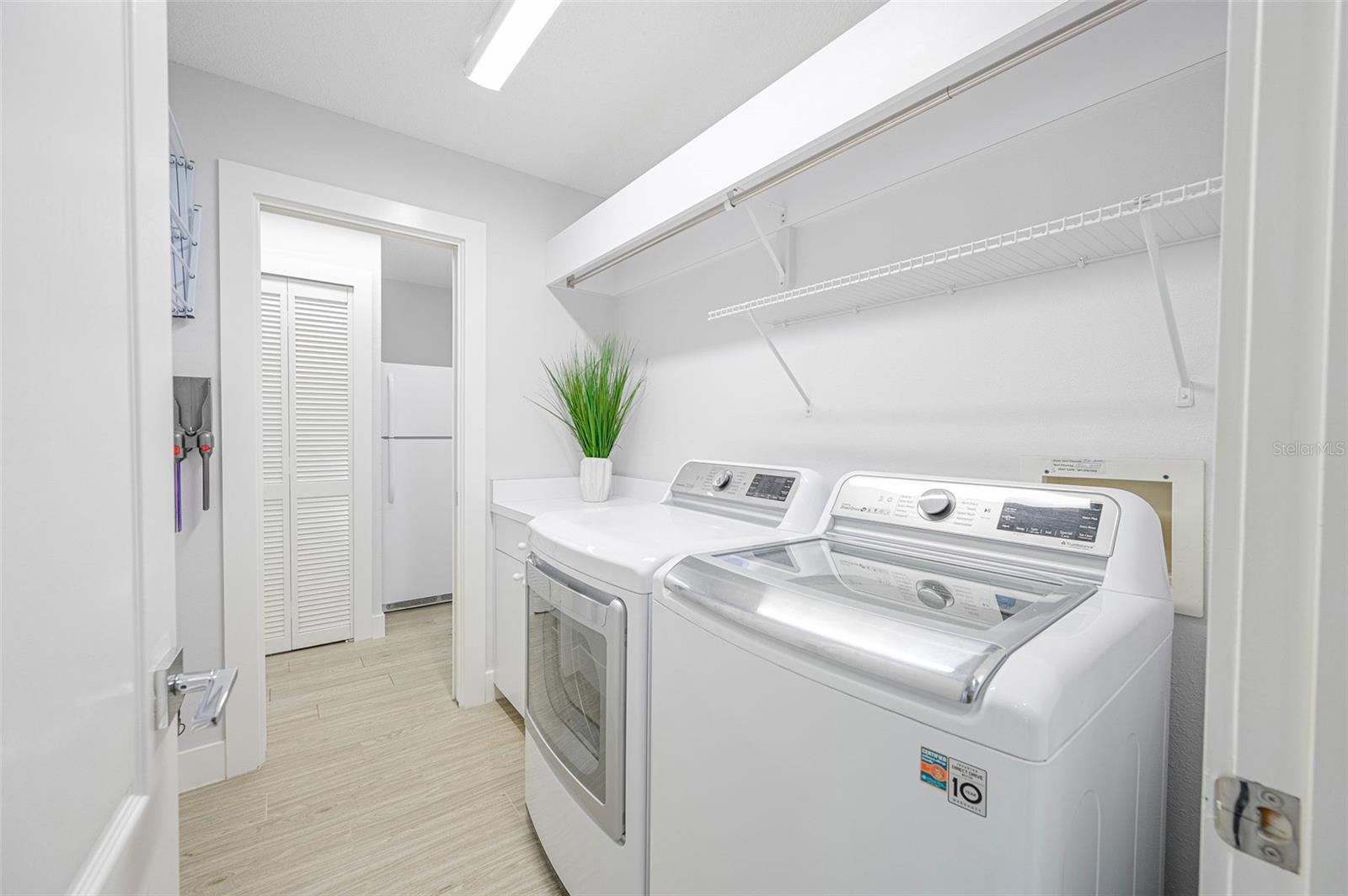 4450 DEER CREEK BLVD