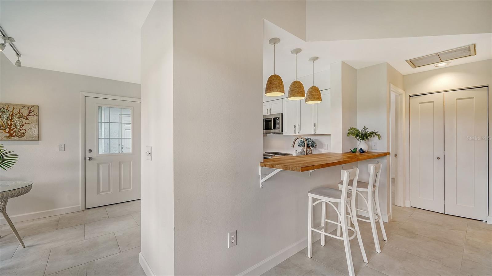 6467 CARRINGTON CIR #43