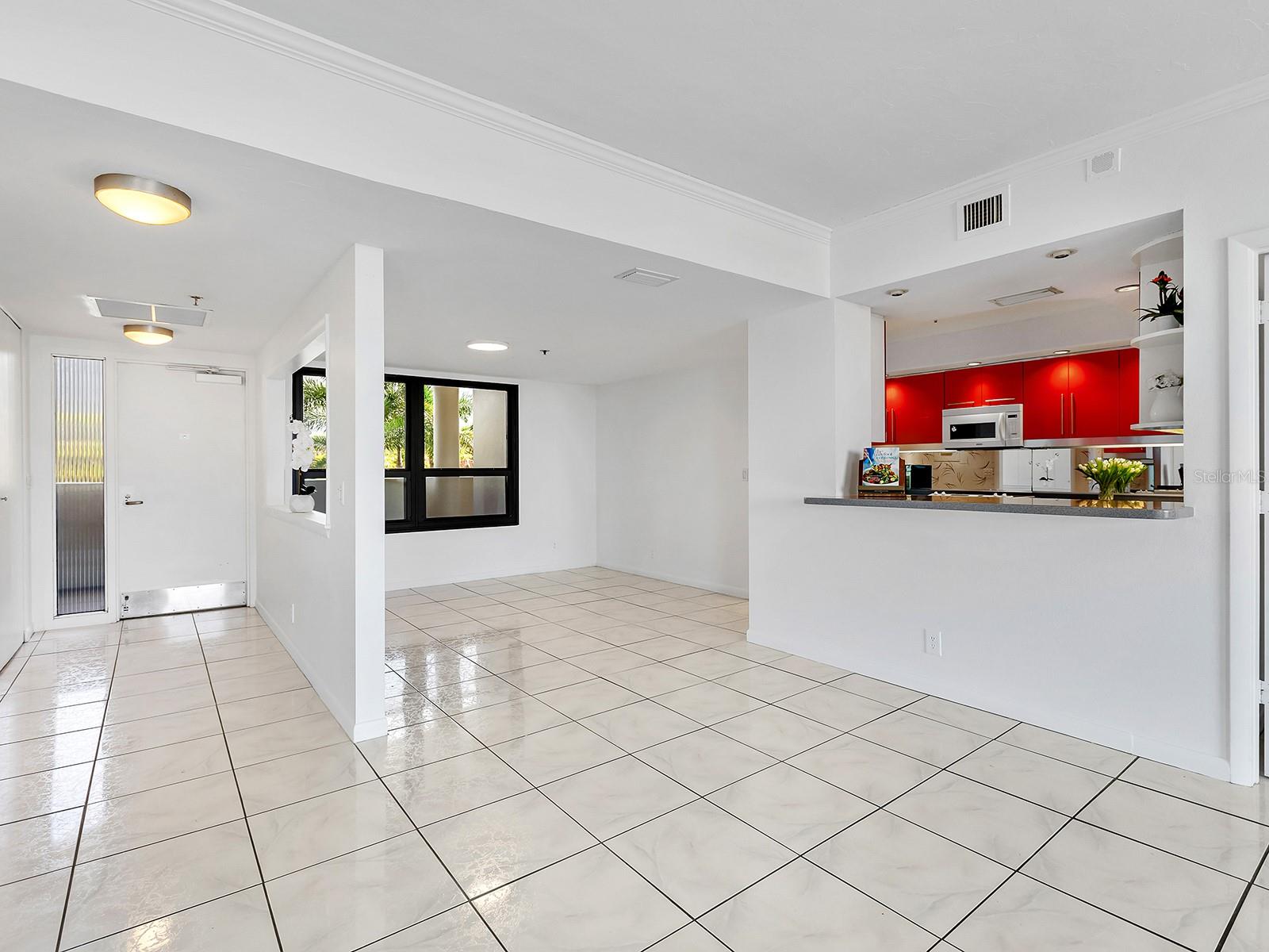 1255 N GULFSTREAM AVE #205