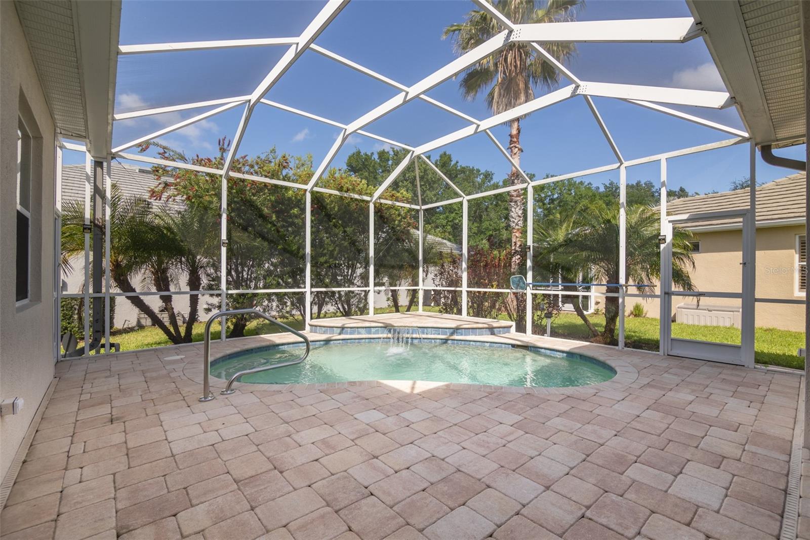 12150 MAPLE RIDGE DR