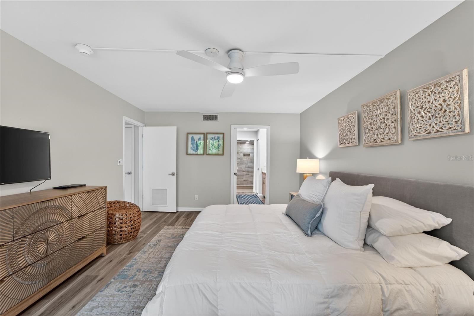 828 BAYPORT WAY #828