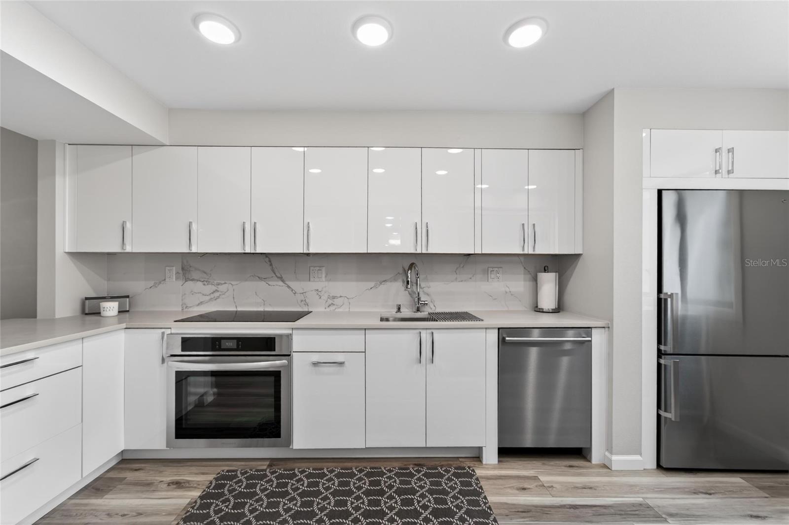 828 BAYPORT WAY #828