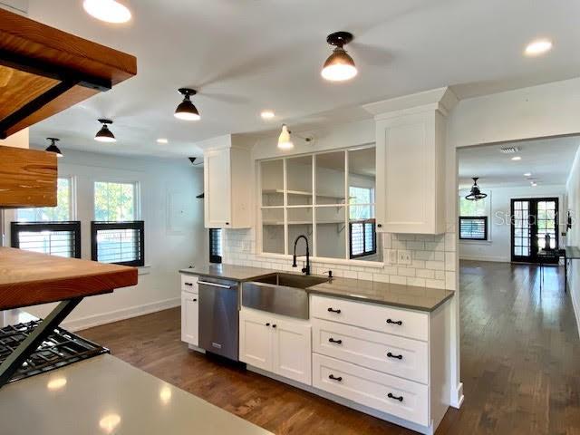 3611 OLD BRADENTON RD